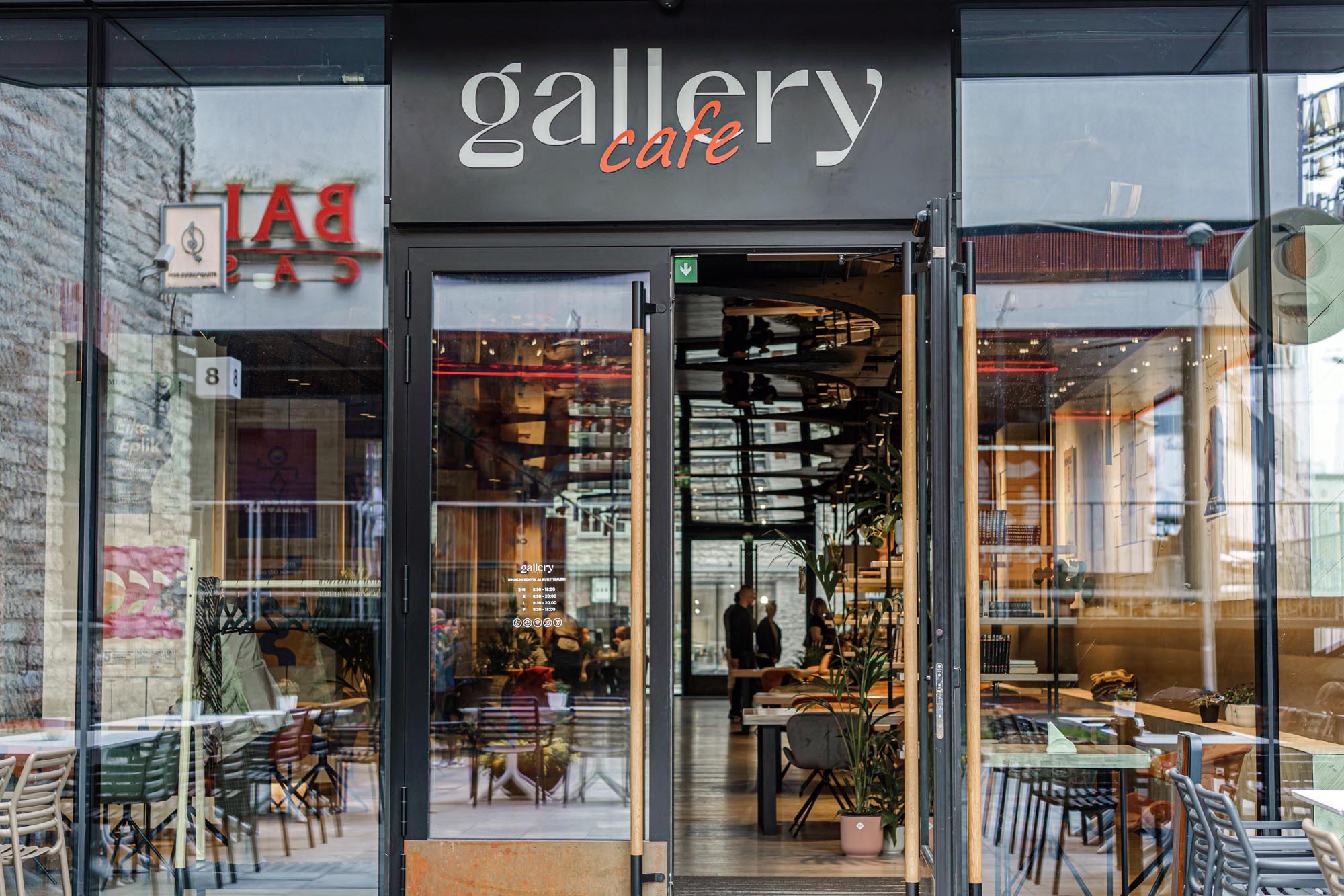 2022_06_18_GalleryCafe_010(1)