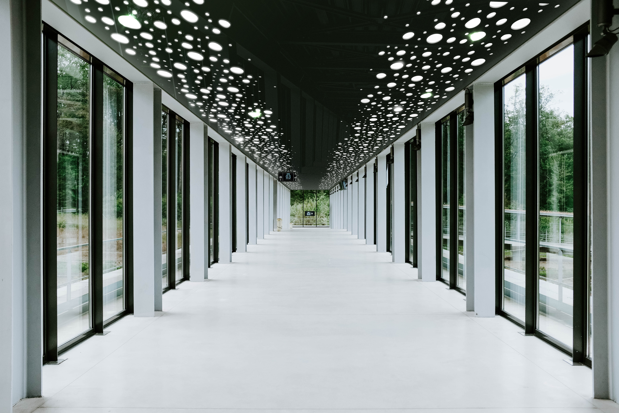 coridor-ceiling2
